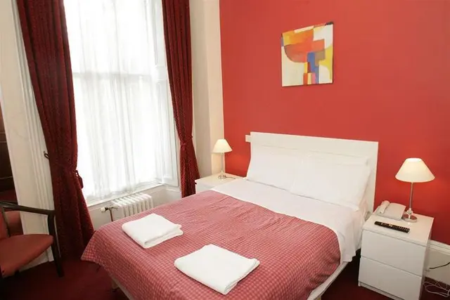 Clifton Hotel