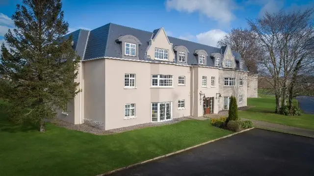 The Gleneagle Apartments