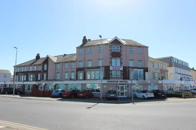 Henson Hotel