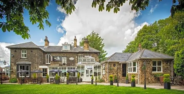 Dimple Well Lodge Hotel