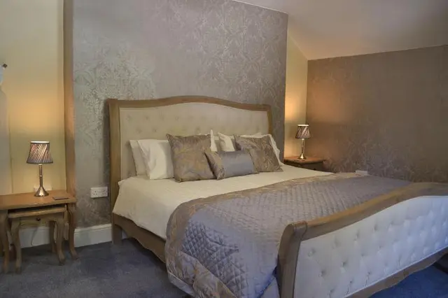 Coed-y-Fron Guest House