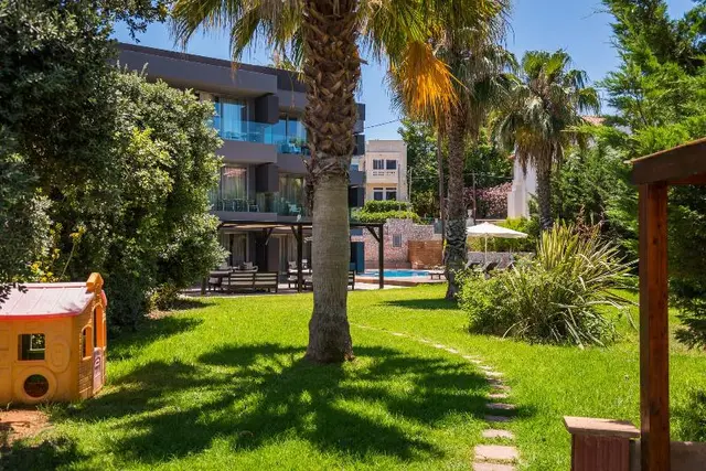 ICARUS Apartments