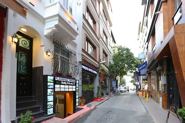Unique Suite Hotel