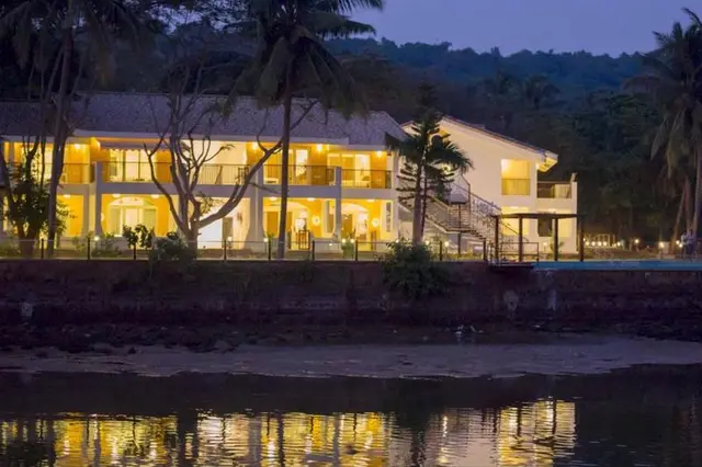 Acron Waterfront Resort