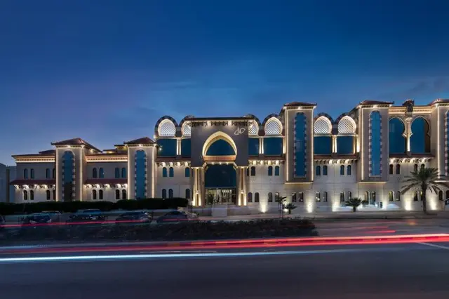 Madareem Crown Hotel
