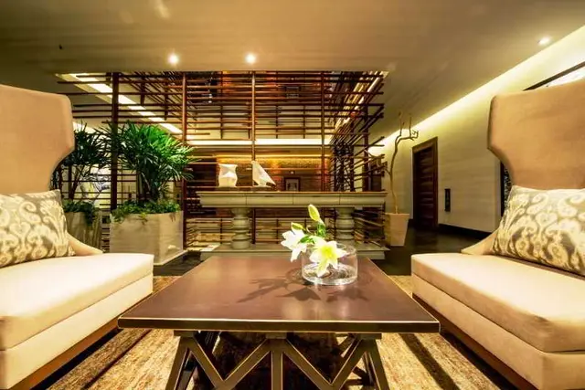 Square Small Luxury Hotel - Nuevo Consulado