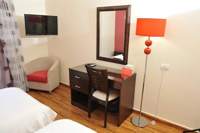 Al Murjan Palace Hotel