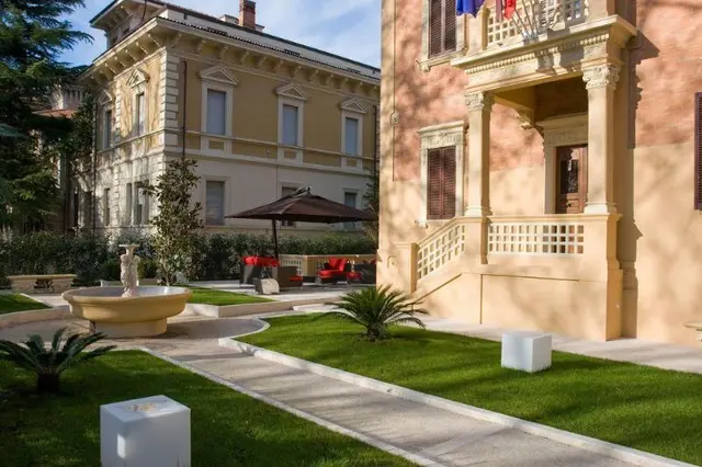 UNA HOTELS Villa dei Platani Foligno