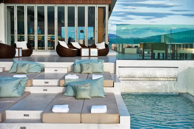 A La Carte Da Nang Beach Hotel