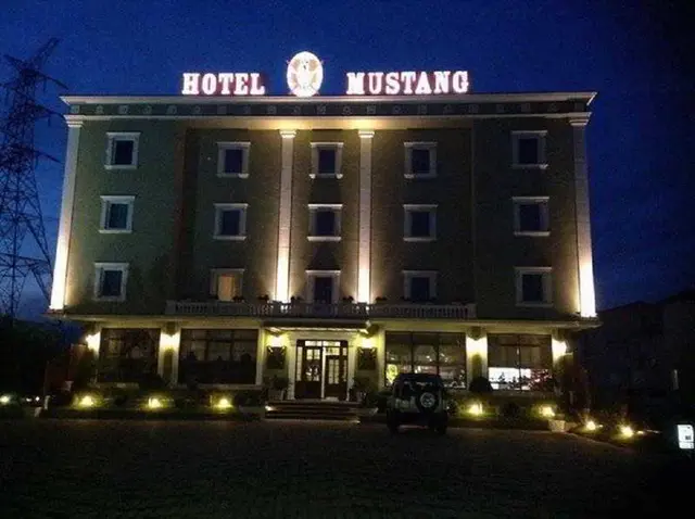 Mustang hotel Tirana