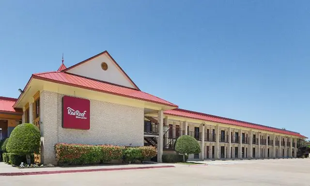 Red Roof Plus+ Dallas - Addison