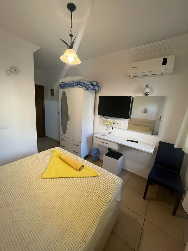 Happy Nur Hotel