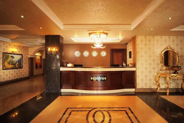Golden Lake Hotel