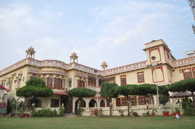 Mahal Rajwada Resort