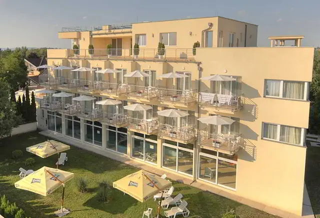 Két Korona Conference and Wellness Hotel