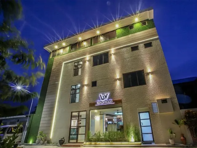 Beachwood Hotel and Spa at Maafushi