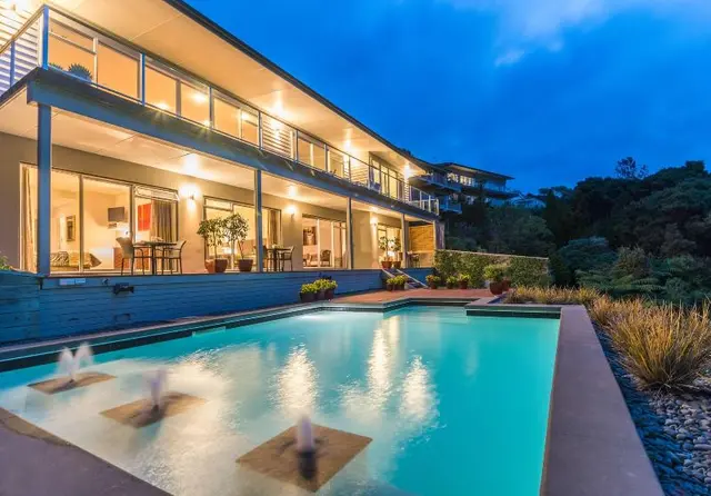 Decks of Paihia Bed and Breakfast