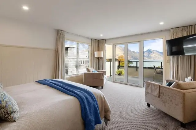 Queenstown House Boutique B&B and Apartments