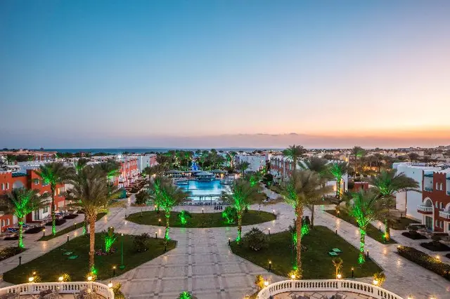 Sunrise Garden Beach Resort