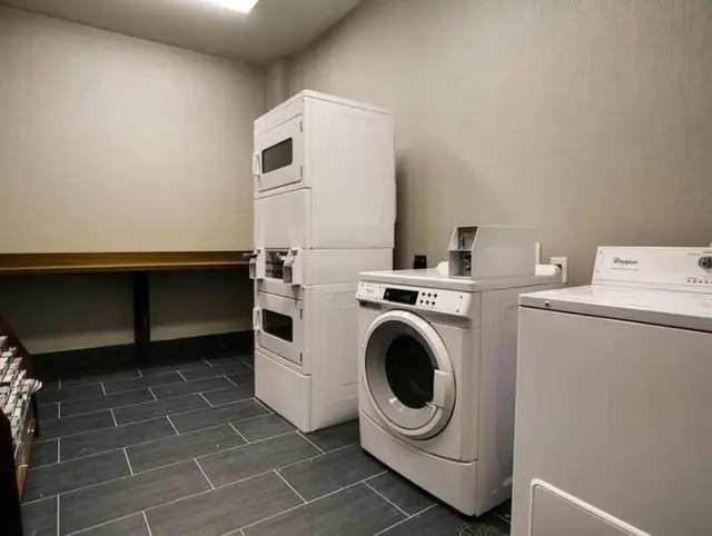 Hampton Inn & Suites Dallas/Ft Worth Airport South