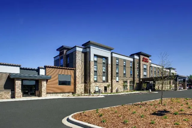 Hampton Inn & Suites West Allis, WI