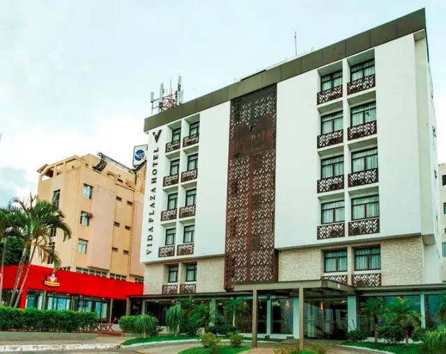 Vida Plaza Hotel