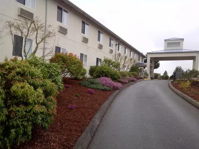 Red Lion Inn Suites Sequim
