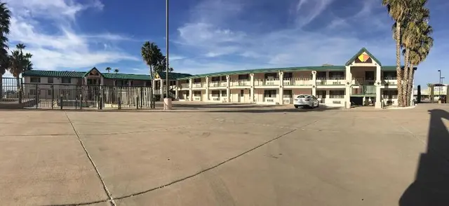 Days Inn By Wyndham Safford Az