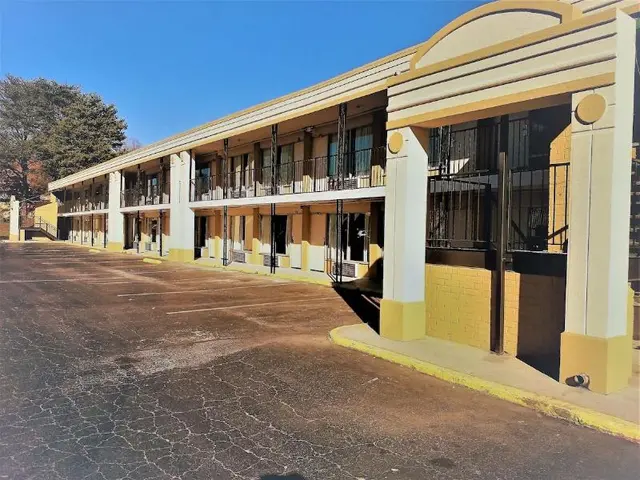 Asheville Airport Inn