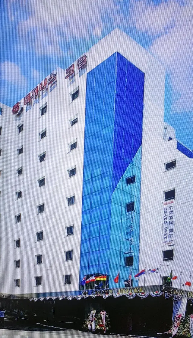 Insadong Crown Hotel