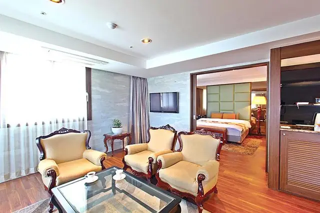 Changwon International Hotel