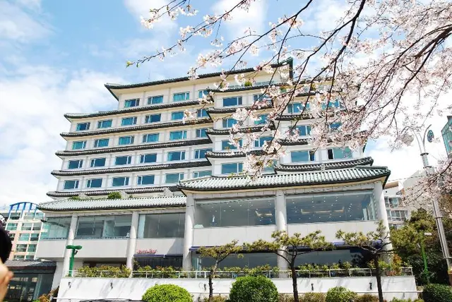 Hotel Illua