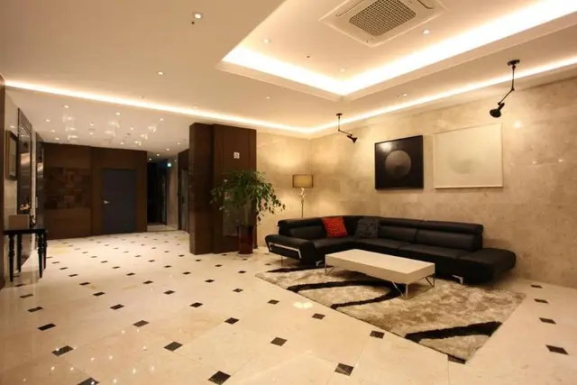 R.Lee Suite Hotel Ganseok