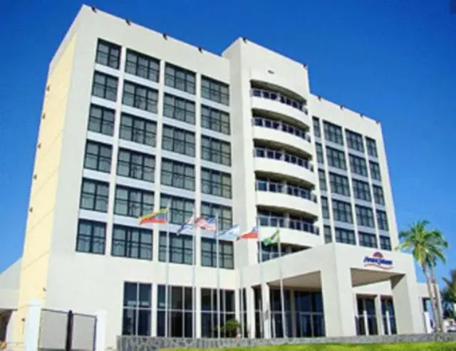Howard Johnson Hotel Ramallo