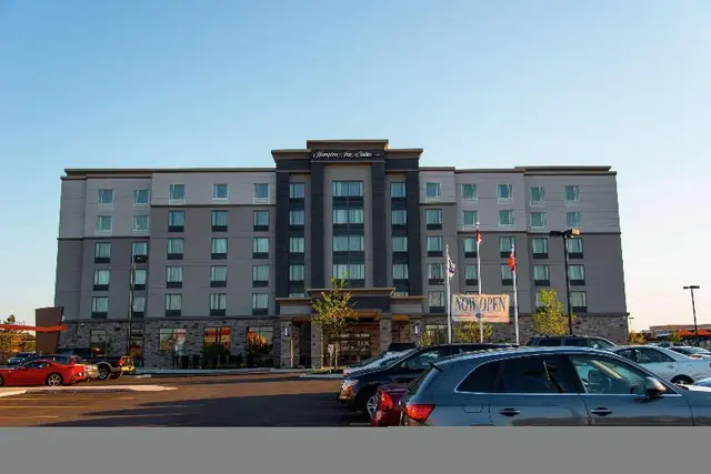Hampton Inn & Suites by Hilton Bolton