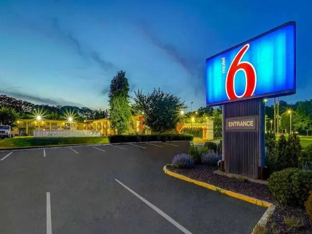 Motel 6 Lawrenceville