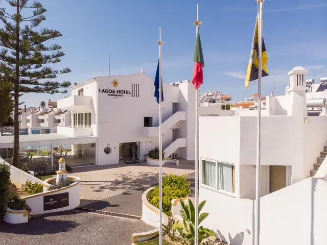Lagoa Apartment Hotel