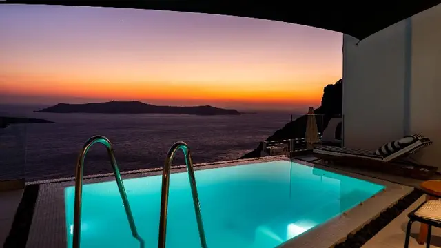 Daydream Luxury Suites