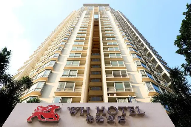 Metro Grand Hotel