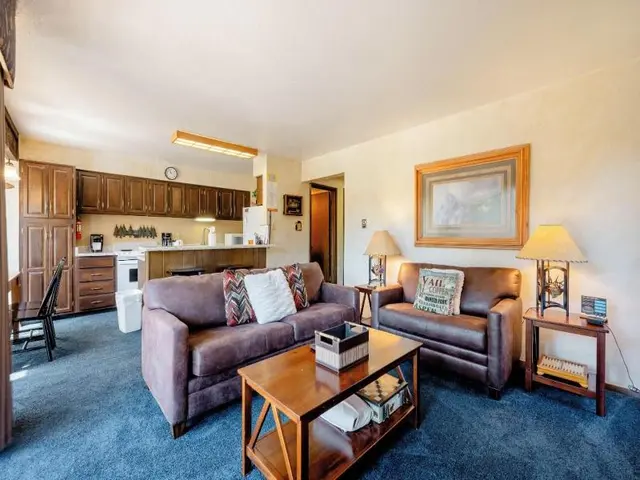 Four Oclock Lodge 