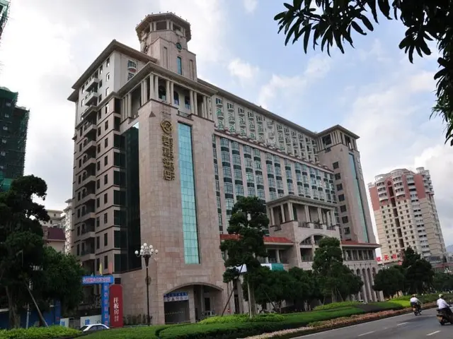 Yihe Grand Hotel