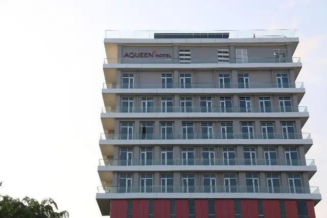 Aqueen Paya Lebar