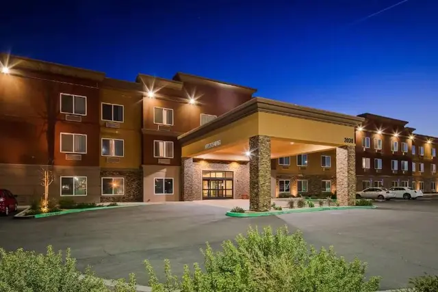 Best Western Plus Desert Poppy Inn