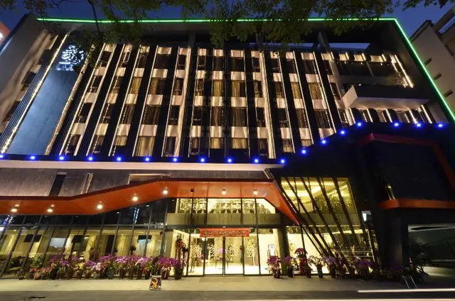 Puli Ease Hotel