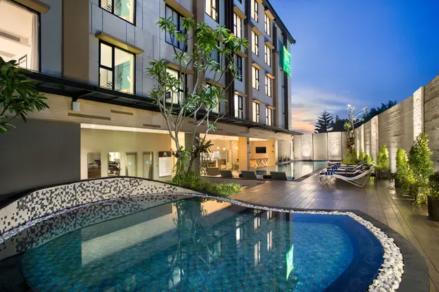 Kamaniiya Hotel Petitenget