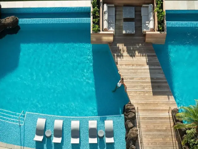 The Ritz-Carlton Residences, Waikiki Beach