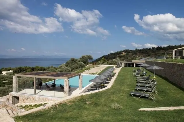 Elimnion Resort