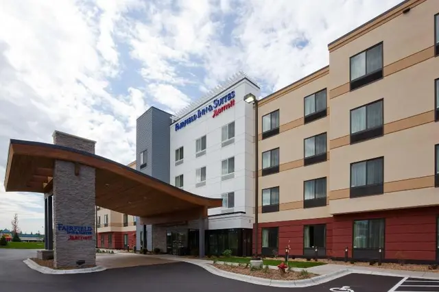 Fairfield Inn & Suites St. Paul Northeast