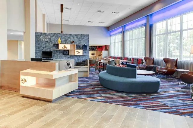 Fairfield Inn & Suites Cape Cod Hyannis