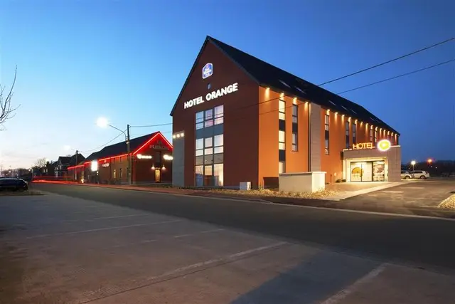 Orange Hotel